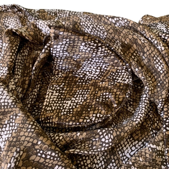 Nicola Vintage Brown Tan Long Sleeve Blouse with NeckTie Women's Size 16 - Picture 7 of 9